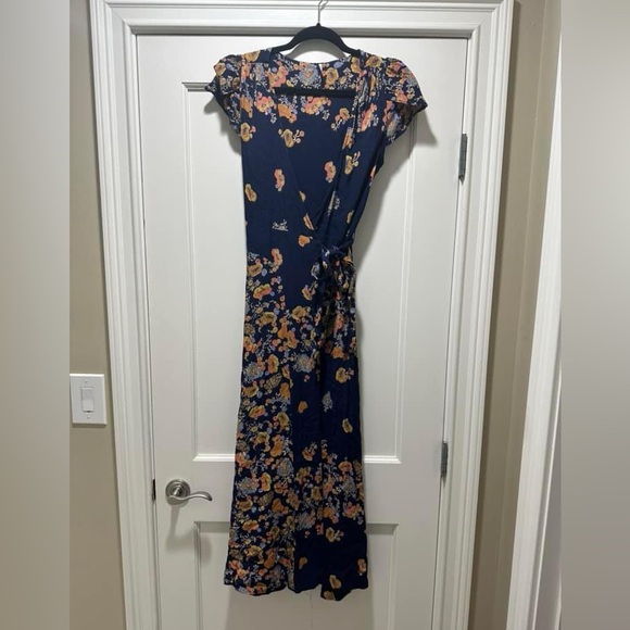 ❌SOLD❌Free People floral maxi wrap dress xs extra small navy blue boho bohemian - Picture 2 of 4
